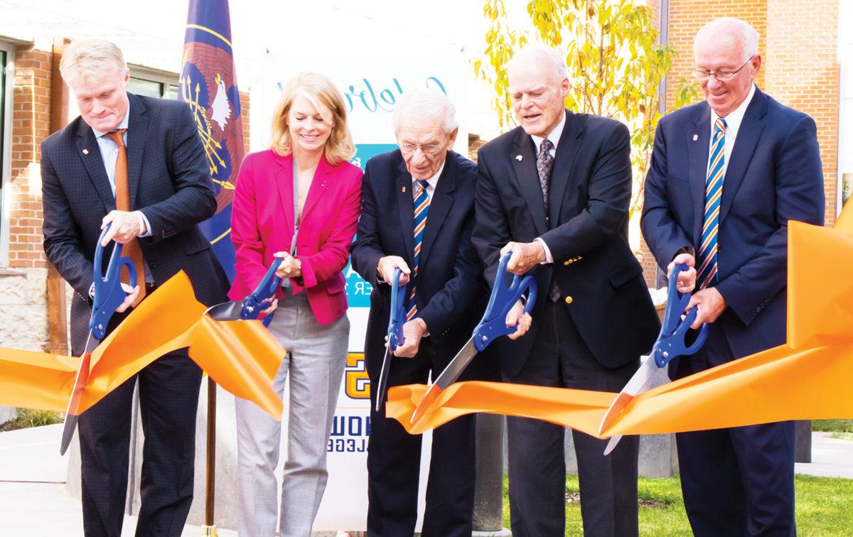 Snow Dedicates Science Building